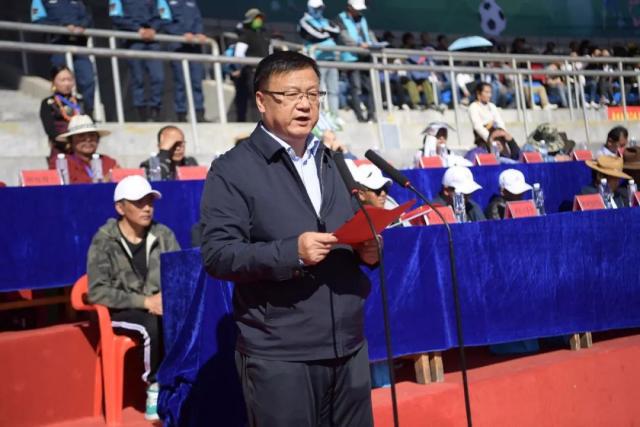 西蒙斯于8月参与国王试训，身体状态良好
